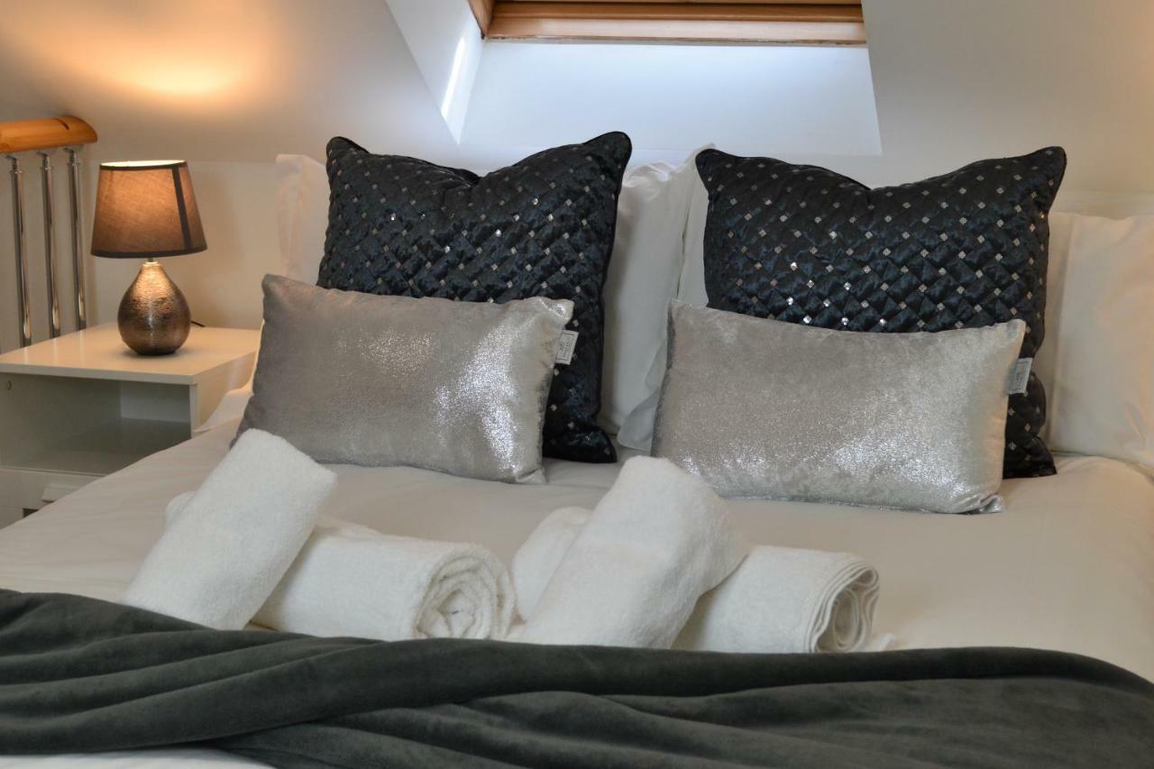 Epicsa - Family & Corporate Stay Mews Apartments With Free Parking CBG Exteriör bild