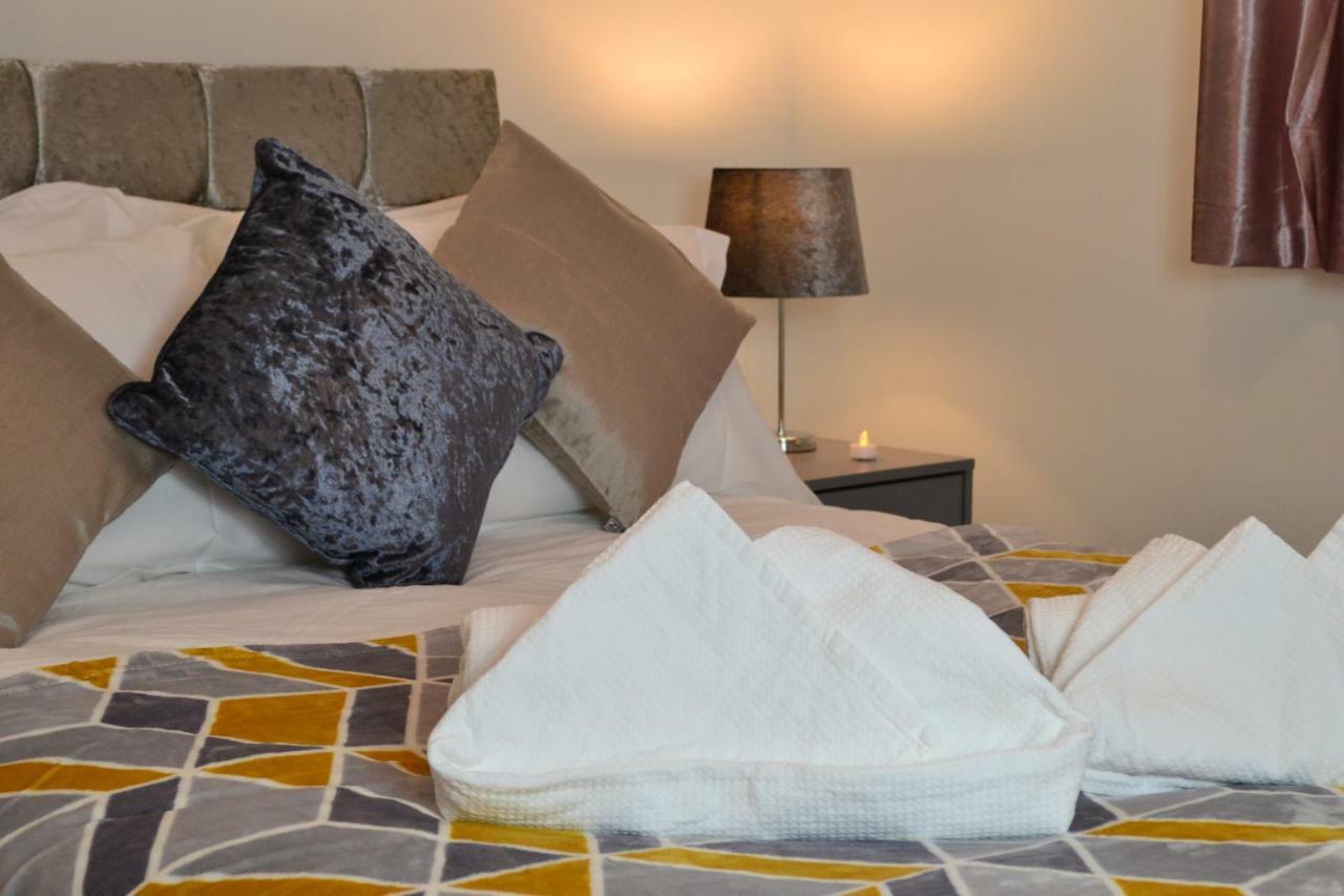 Epicsa - Family & Corporate Stay Mews Apartments With Free Parking CBG Exteriör bild