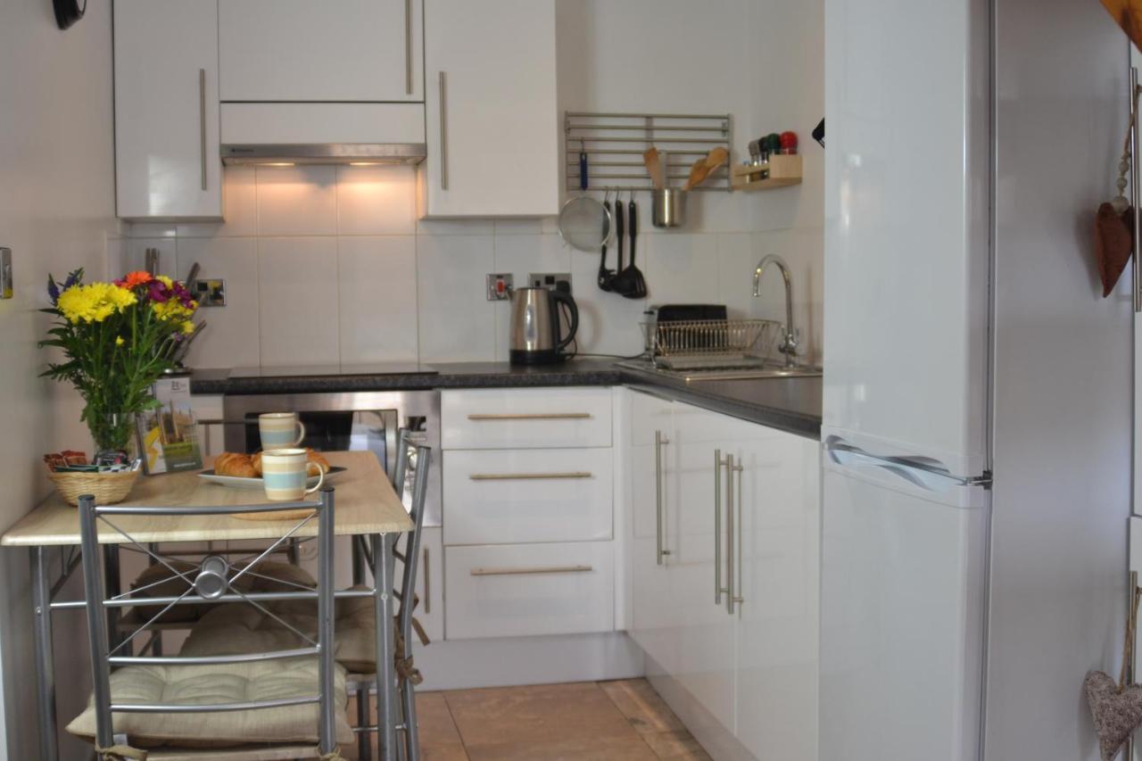 Epicsa - Family & Corporate Stay Mews Apartments With Free Parking CBG Exteriör bild